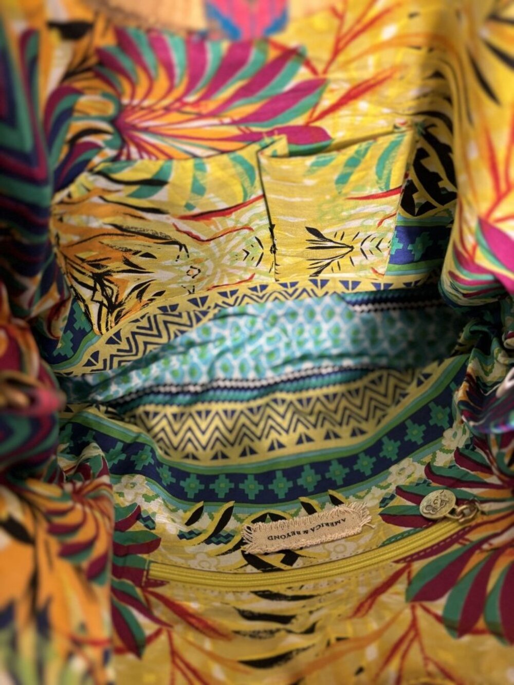 Woven Tote With Beaded Pineapple Wooden Circular Handles Colorful Fabric Lining - Picture 8 of 16
